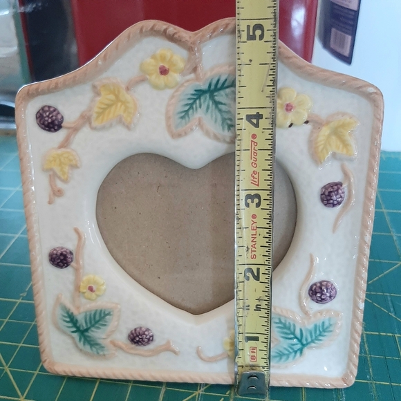 Cream and Green Heart Picture Frame with Floral Accents - Picture 11 of 11